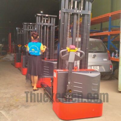 xe nâng CTQB 1 tấn